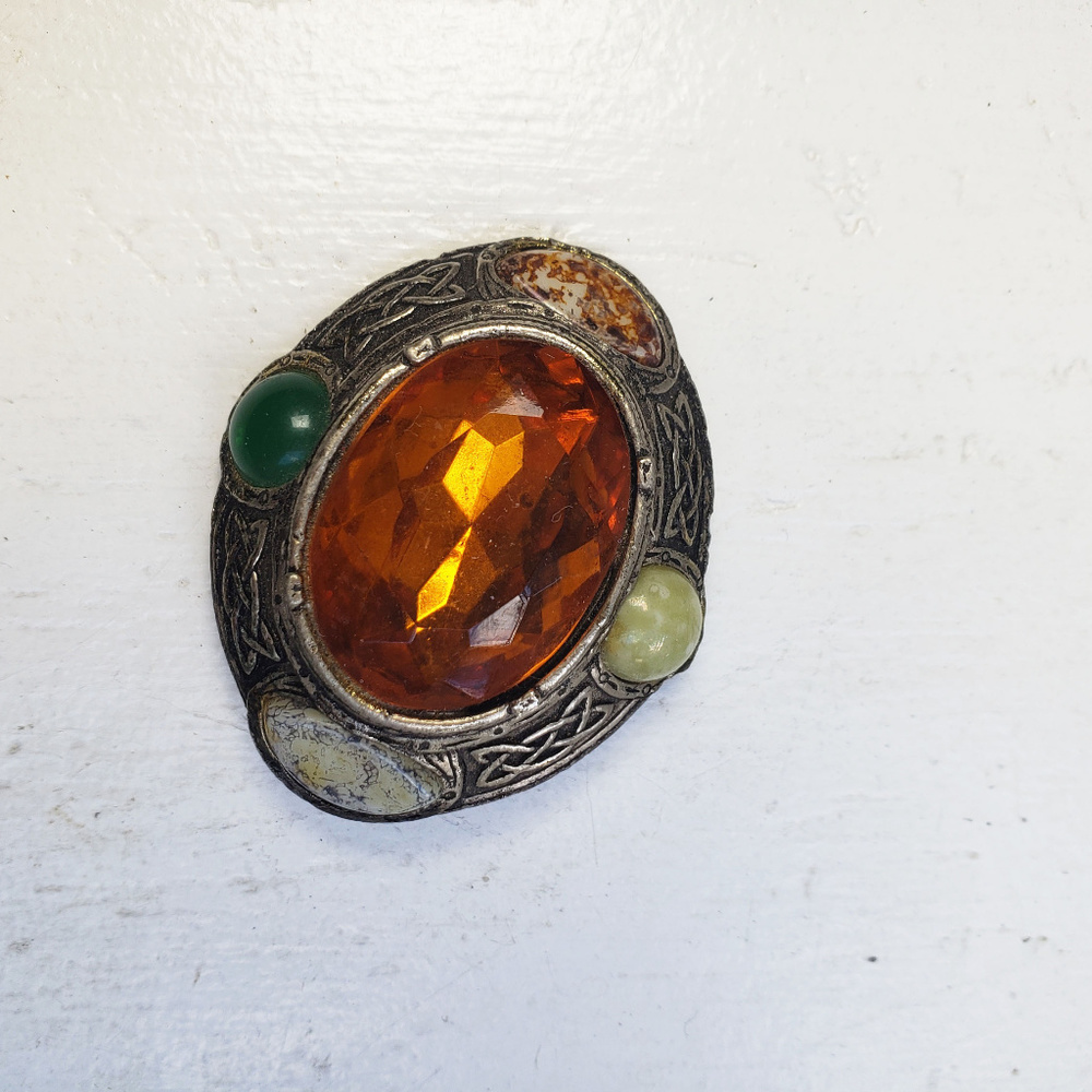 50s Scottish agate inspired costume brooch. - Picture 6 of 6